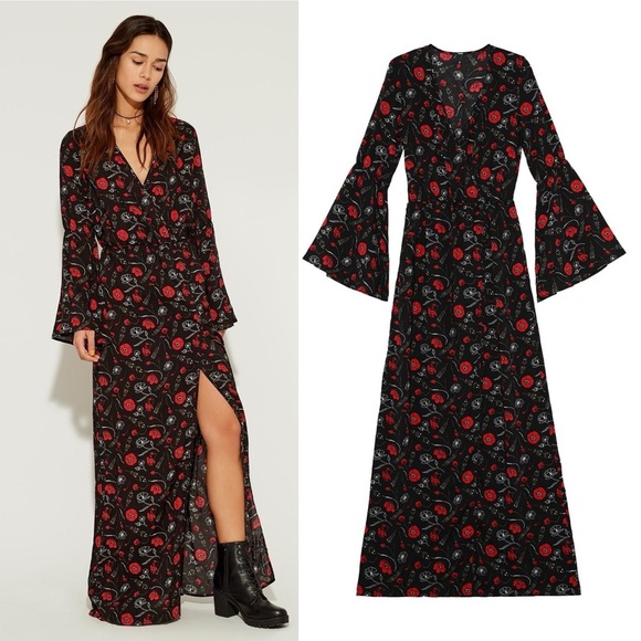 TEZENIS Dresses & Skirts - TEZENIS, Bell Sleeves Rose Floral Print